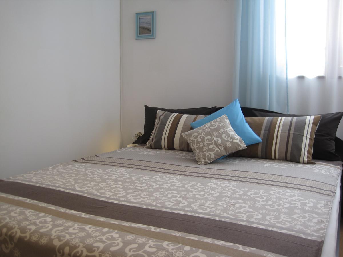 Apartment Nadejda Varna Exteriör bild
